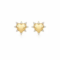 Brinco Corazón com Zircônias - Banho de Ouro 18K | Design Apaixonante