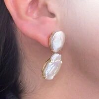 Brinco Germanotta com Madrepérola e Banho de Ouro 18K