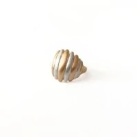 Anel Annélides - Design Orgânico com Acabamento Acetinado e Mix de Banhos Ouro 18K e Ródio Branco