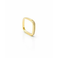 Aliança Quadrada Cravejada de Zircônias com Banho de Ouro 18K