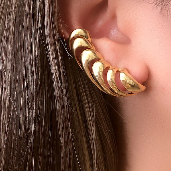 Ear Cuff Brioc - Banho de Ouro 18K | Design Moderno