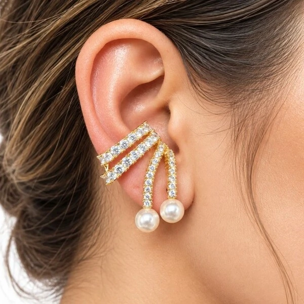 Brinco EarCuff Maxi com Pérolas e Zircônias em Banho de Ouro 18K