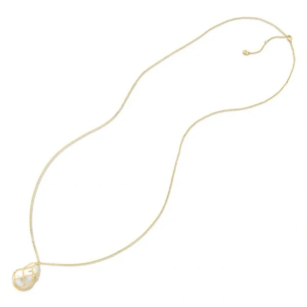 Colar Rendado Longo com Pérola e Banho de Ouro 18K