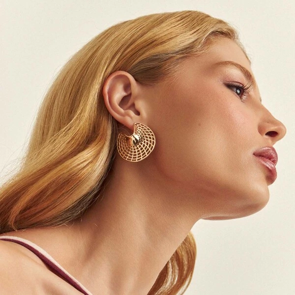 Brinco Swirl Aramado com Banho de Ouro 18K