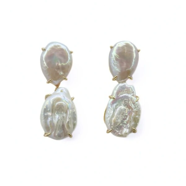 Brinco Germanotta com Madrepérola e Banho de Ouro 18K