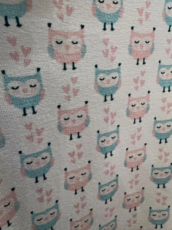 Pijama manga longa decote V corujinhas